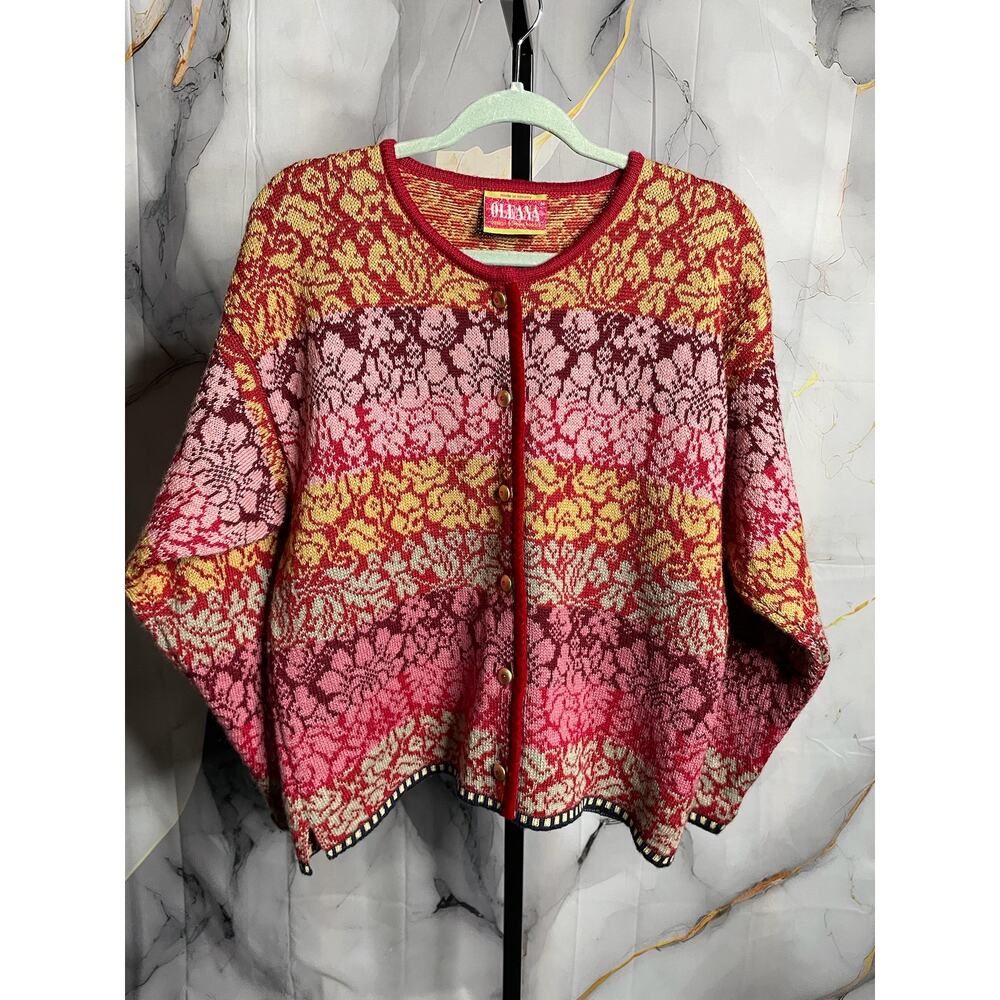 Oleana 100% Wool Floral Knitted Cardigan Size Medium